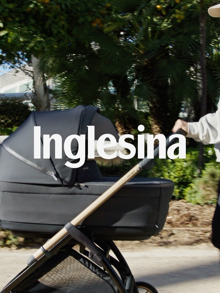 El gran capazo OpenUp @inglesinababy.spain es el espacio perfecto para que tu bebé empiece a descubrir el mundo 👀
Amplio y acogedor, ofrece un entorno cómodo y ergonómico para su descanso.
La capota Quick Connect, ajustable con una sola mano, hace que cada salida sea más fácil, incluso en la ciudad.
Descubre el nuevo Electa, te esperamos en la tienda 😍
...
#inglesina #inglesinababy #babywellness